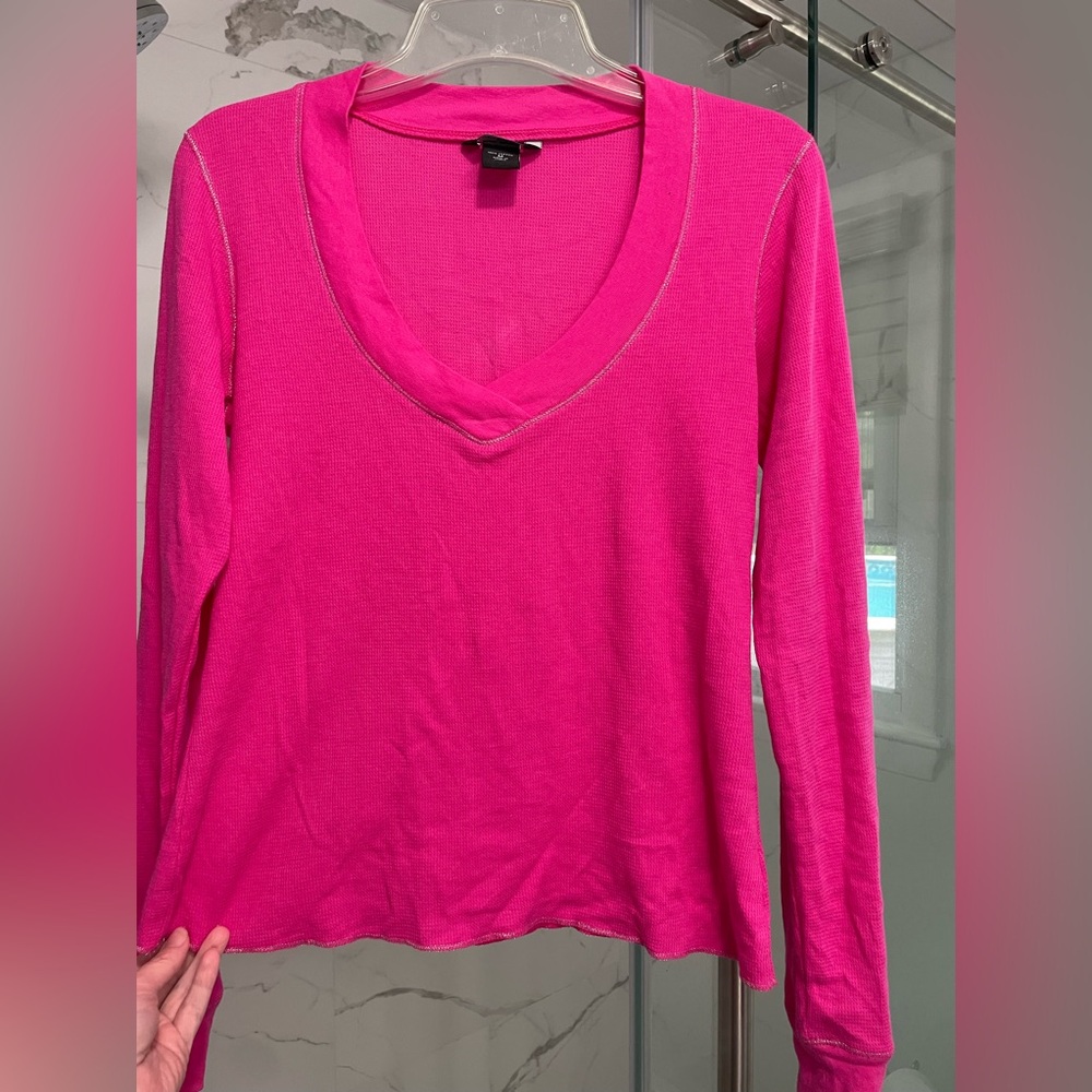 Womans long sleeve tee